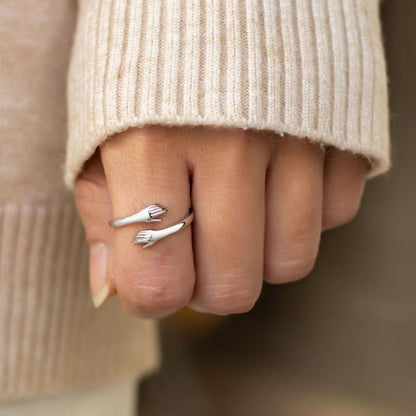 Norae Hug Ring