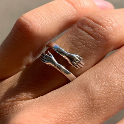 Norae Hug Ring